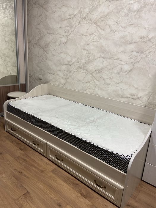 Продам   кровать