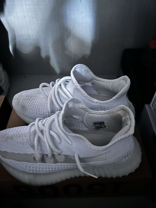 Yeezy Adidas v2 bone