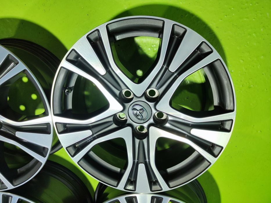 17 5x114.3 Toyota лети джанти 5х114.3 тойота