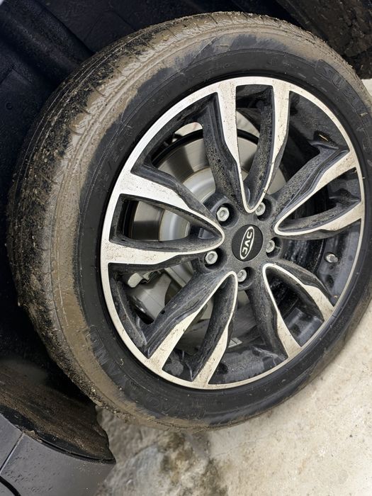 Продам летние шины с JAC J7 родные
