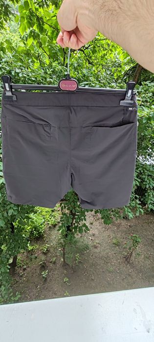 Pantaloni lungi si scurti