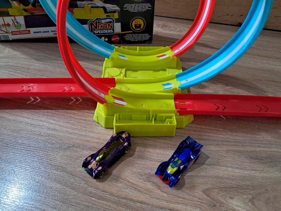 Писти Hot wheels