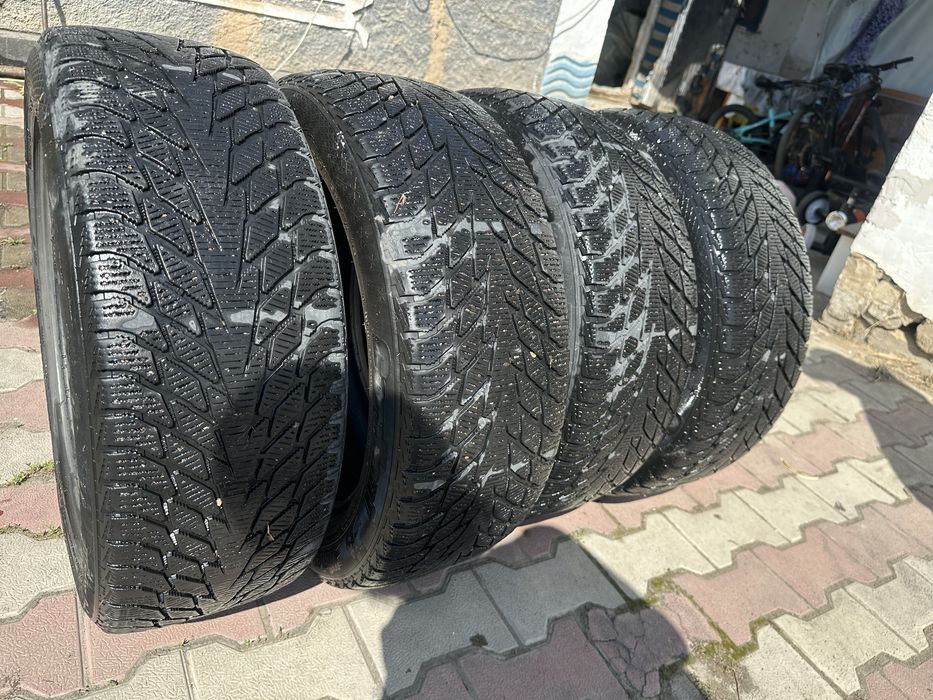 Продам зимние шины