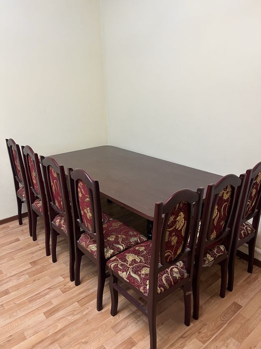 Продается стол и стуля