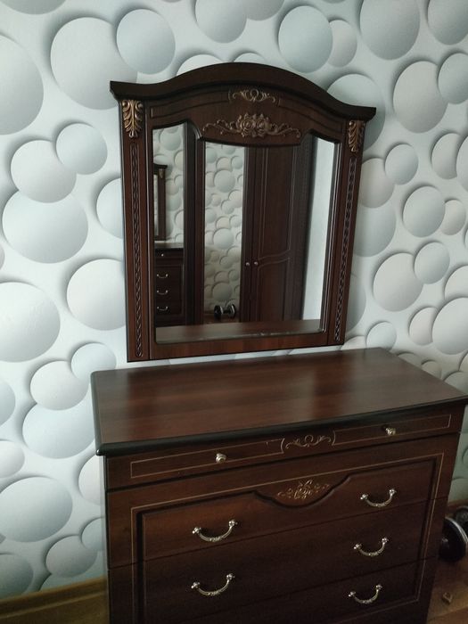 Спальный гарнитур