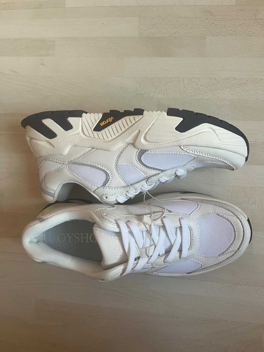 Маратонки Oysho 38 номер