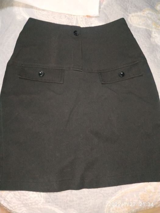 Юбка. Школьная. Размер 5 класс подойдут.