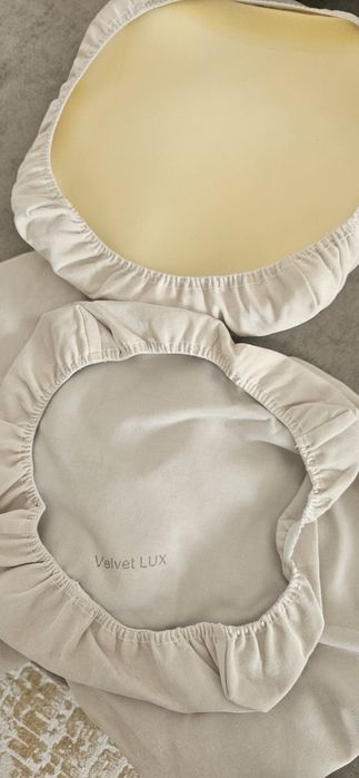 Продам чехол на табуретки 4шт