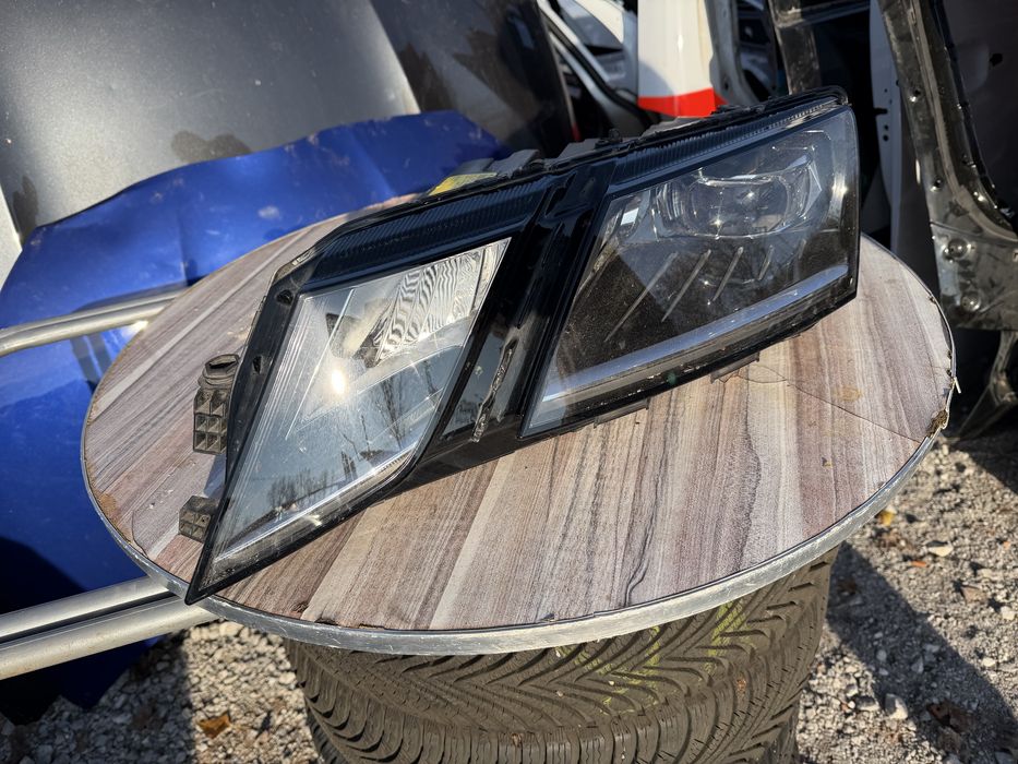 Фар Skoda Octavia