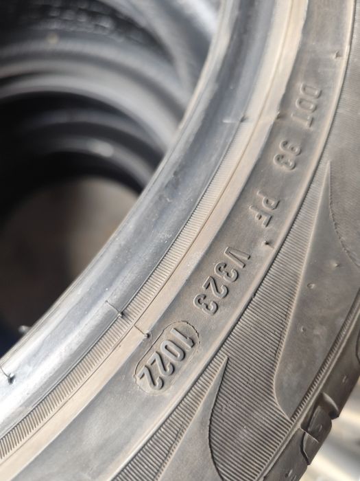 Продавам 4 бр. 235 45 20 Pirelli scorpion Verde в добро състояние
