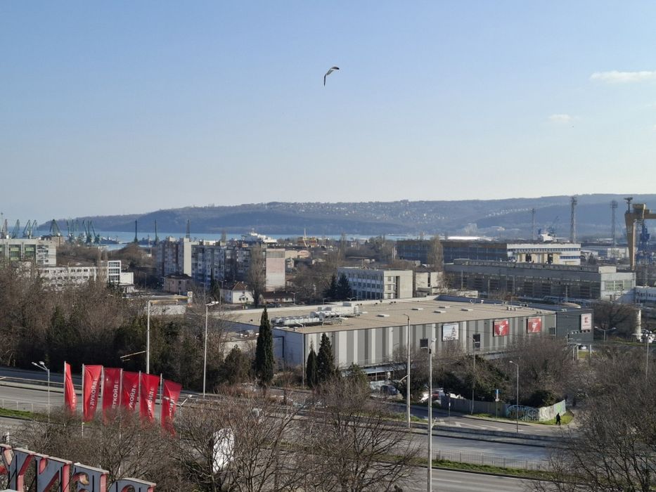 Дава се под наем Двустаен апартамент в Варна, м-т Франга Дере - 43 кв.м за 498.27 € - Снимка #2