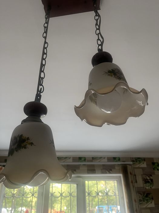 Продам люстру 900 тг