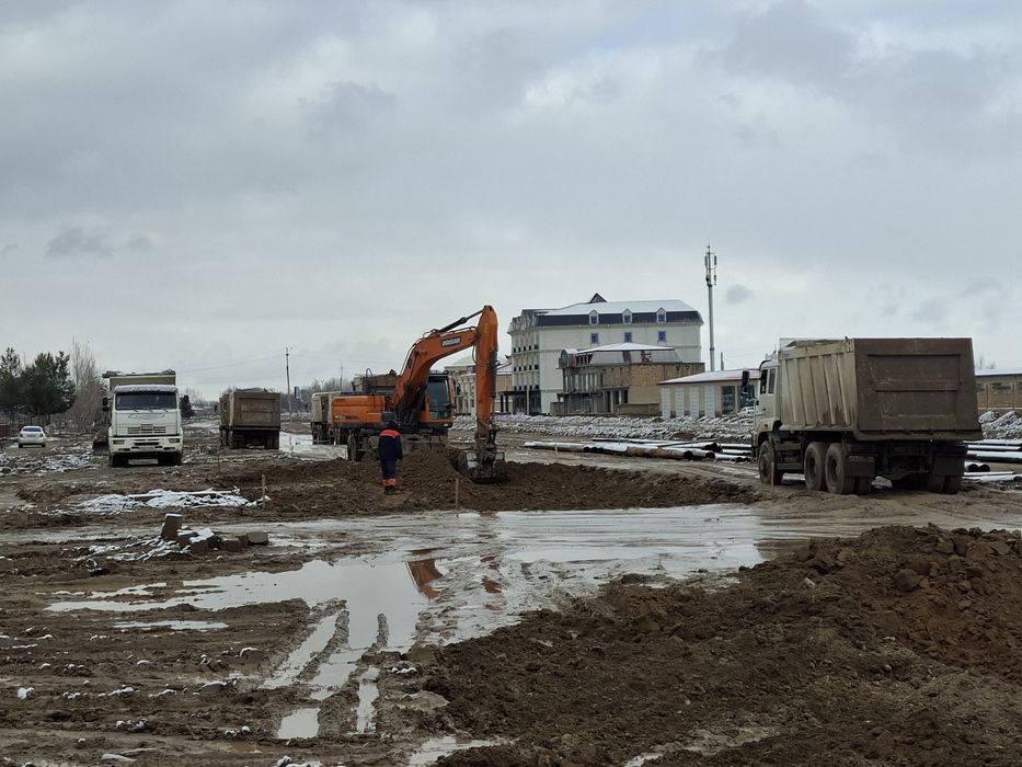 Нотурар ва турар жой биноси сотилади