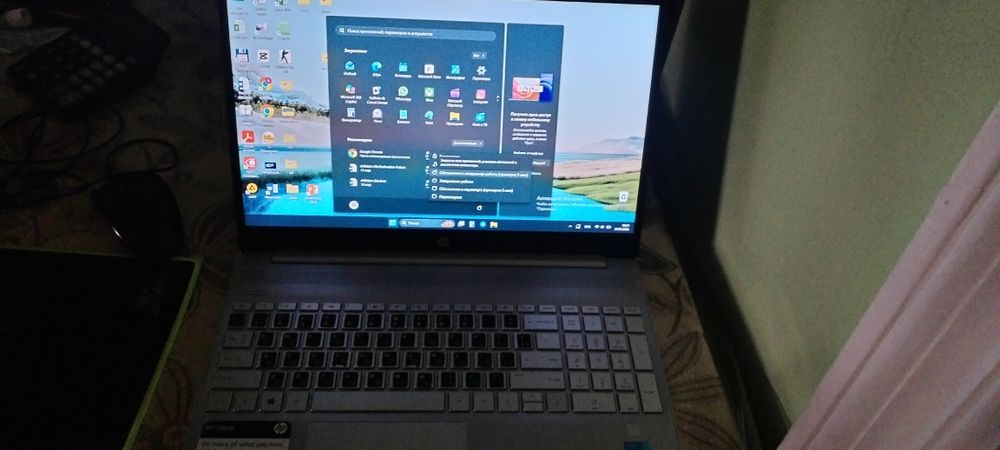 Hp notebuk sotiladi, 8/256 ssd 11 avlod