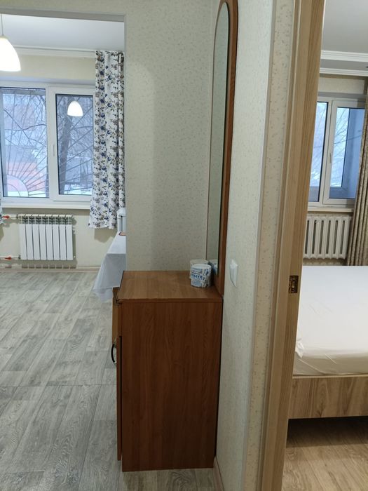 Сдам посуточно 1 кв в 11 Мик