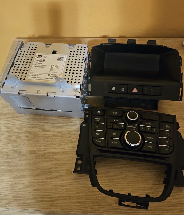 Consola radio Opel Astra J