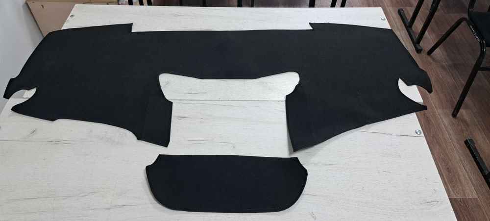 Накидка на панель Тойота Ярис