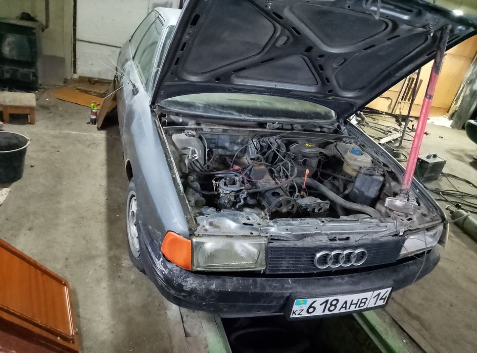 Ауди 80 Б3 .       .