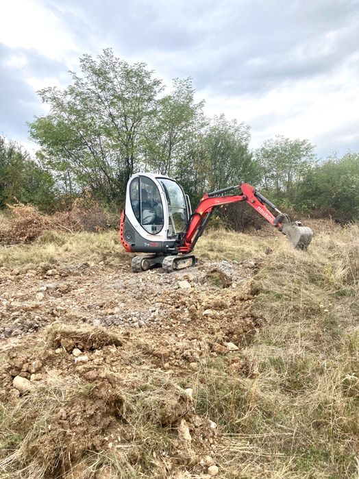 Мини багер, бобкат и самосвал