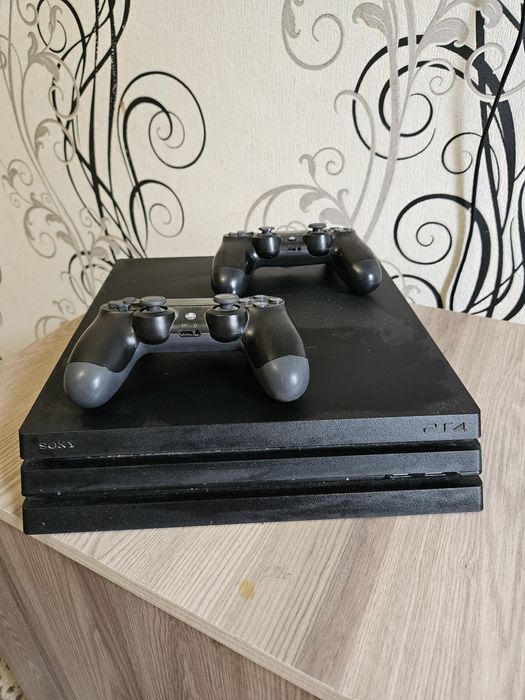 Sony PS4 PRO. 1 tb