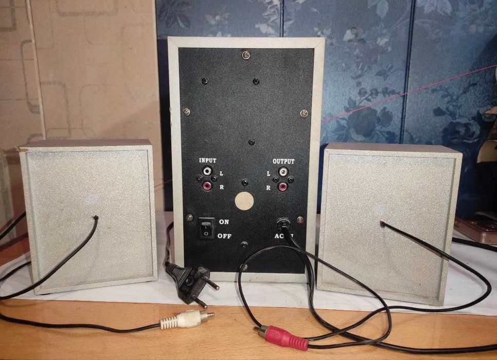 Сабвуфер с колонками SAY YOU на восстановление или запчасть.