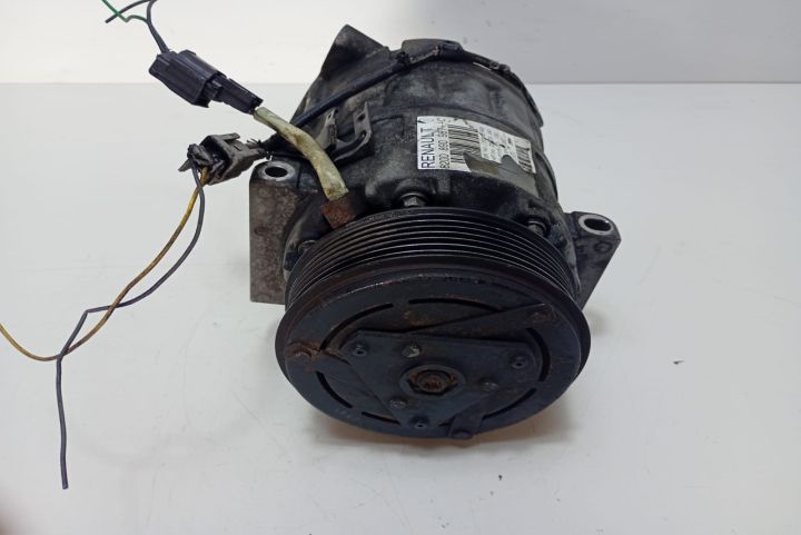 Compresor AC 8200890987C Renault Laguna a 3-a generatie
