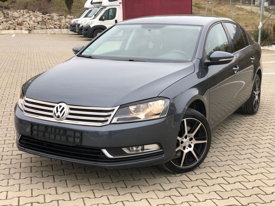 VW Passat berlina an fabricatie 2012 motor 1.4 benzina 122cp  climatronic parktronic computer jante euro5