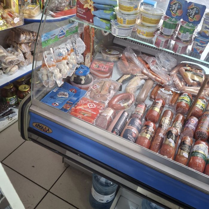 Продам морозильную витрину