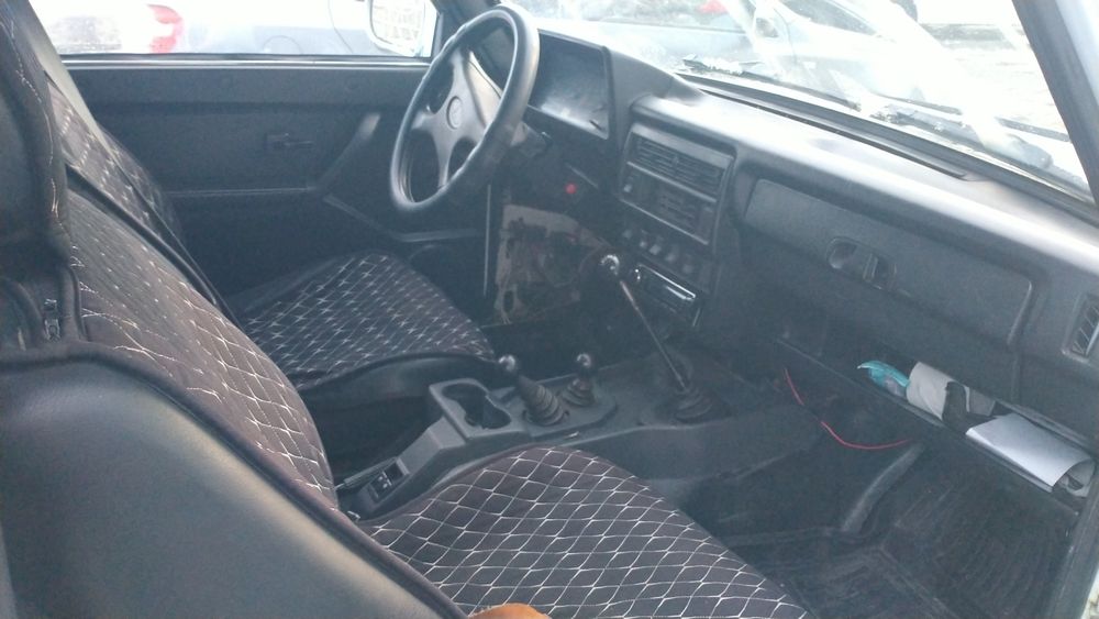 Продам нива 2013