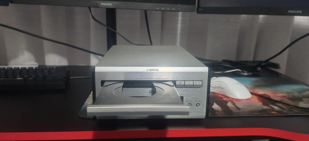 Dvd player Yamaha E810