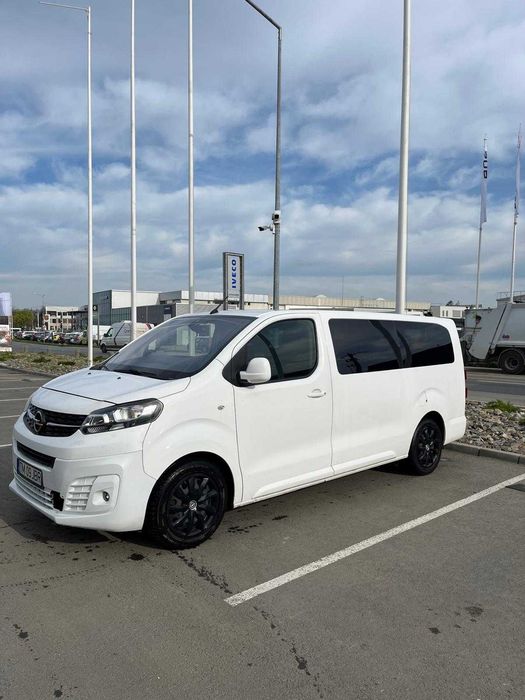Opel Vivaro , 8+1, , Zafira Life/Proace / Traveller/ Jumpy