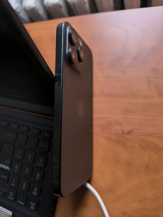 iPhone 15 Pro Max, 256GB, Black Titanium - Ca NOU, Baterie 100%!