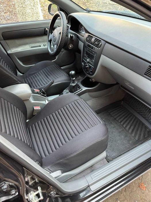 продается Lacetti 1,8.