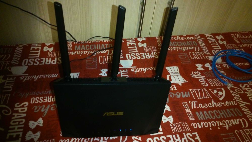 Router   ASUS RT - AC1750U, Dual-Band 450 + 1300 Mbps - Stare  F. Buna