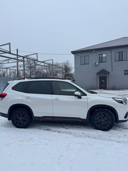 Срочно Subaru Forester 2023 сатылады