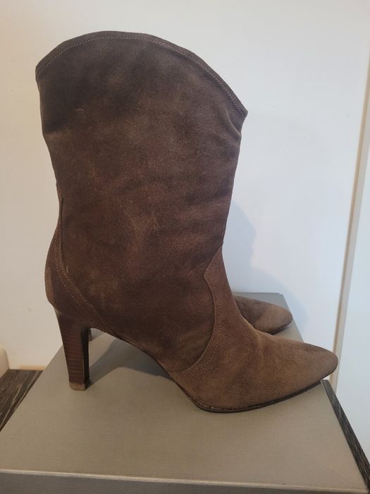 Cizme cu toc ,piele întoarsă, mărimea 38