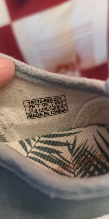 Teniși rezerved, nr. 20/21