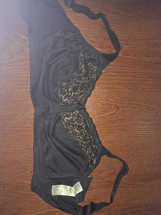 Vand sutien calitate , cupa mare