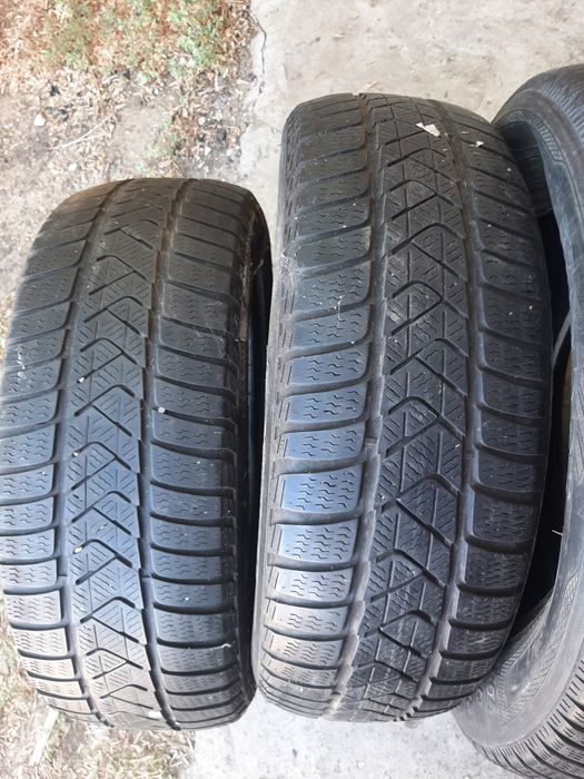 Продам шины 205/60/16 пирелли