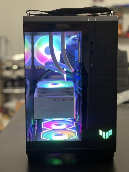 PC Gaming Ryzen 7 9800X3D RTX 5080 Aorus 32GB RAM 1TB SSD