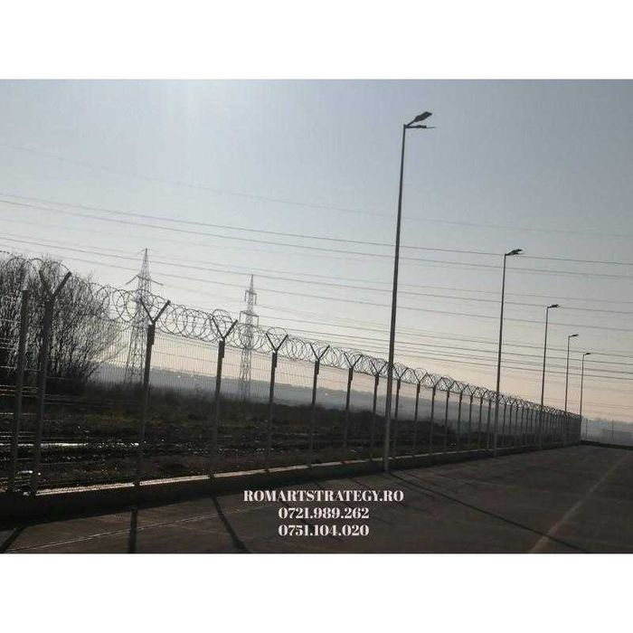 Gard din panouri bordurate metalice zincate