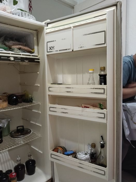 Продам холодильник