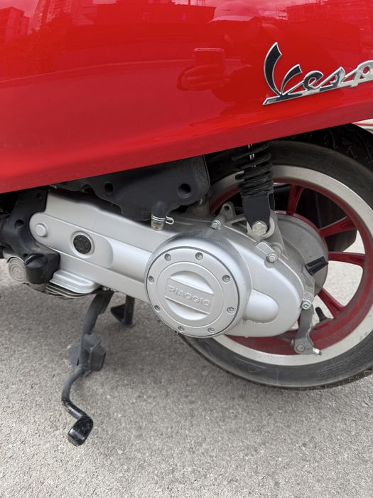 Vespa Primavera Product Red 2021 50cc