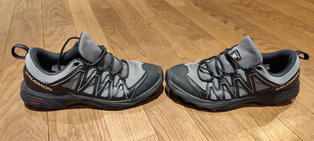 Adidasi trekking Salomon 42  43 natura