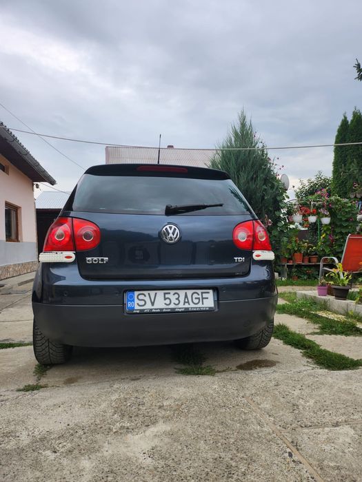 Golf V , din 2009 m9tir de 1.9 tdi 105 cp