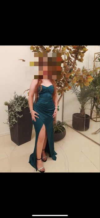 Rochie si costum pentru evenimente!