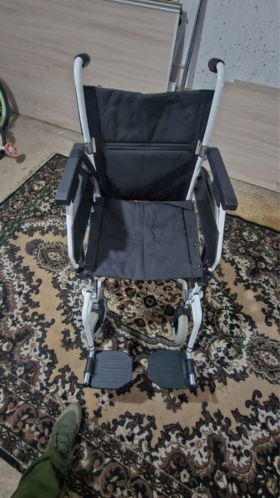 коляска инвалидная