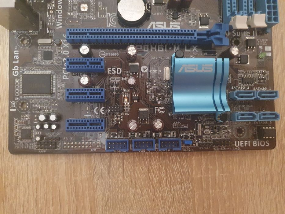 Placa de baza Asus  socket 1155 intel