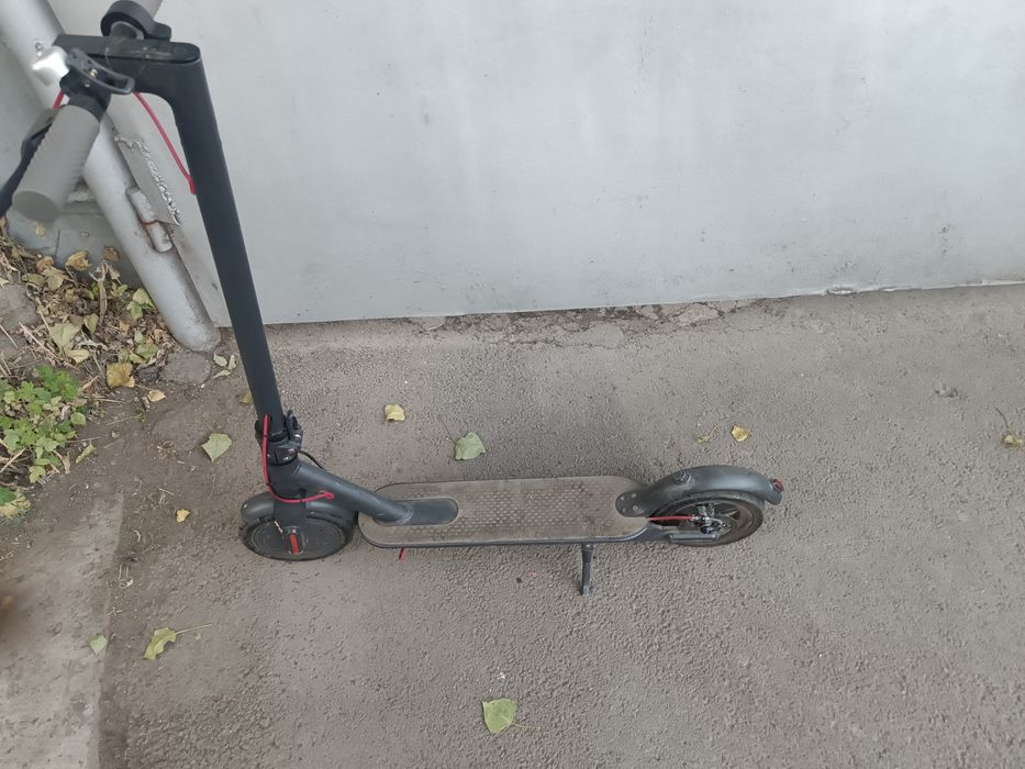 Продам электросамокат