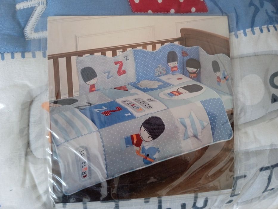 НОВ Пълен спален комплект за бебе Bizzi Growin My Little Soldier